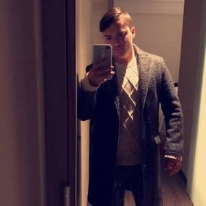 Meet your Posher, Adrian